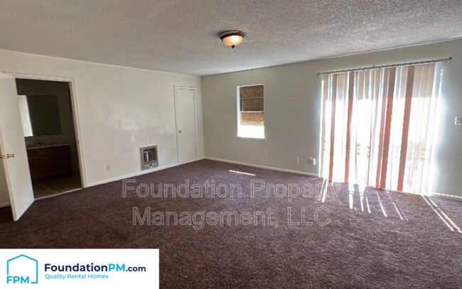 Building Photo - 761 E Dempster Ave