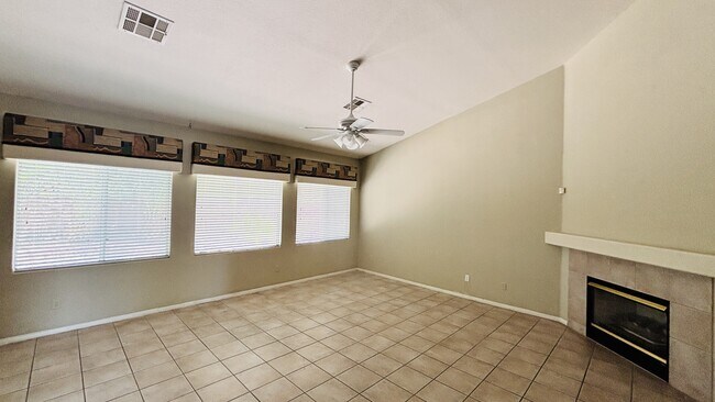 Building Photo - 2316 Tedesca Dr