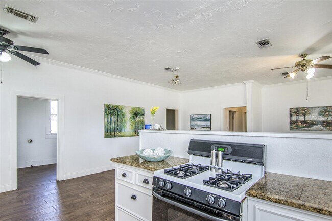 Foto del edificio - 11844 13th St