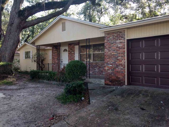 Building Photo - 5513 Mossy Top Way