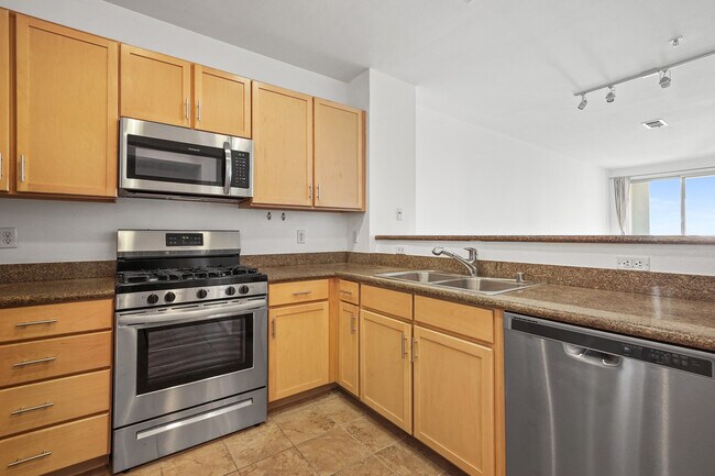 Foto del edificio - 6400 Crescent Park E