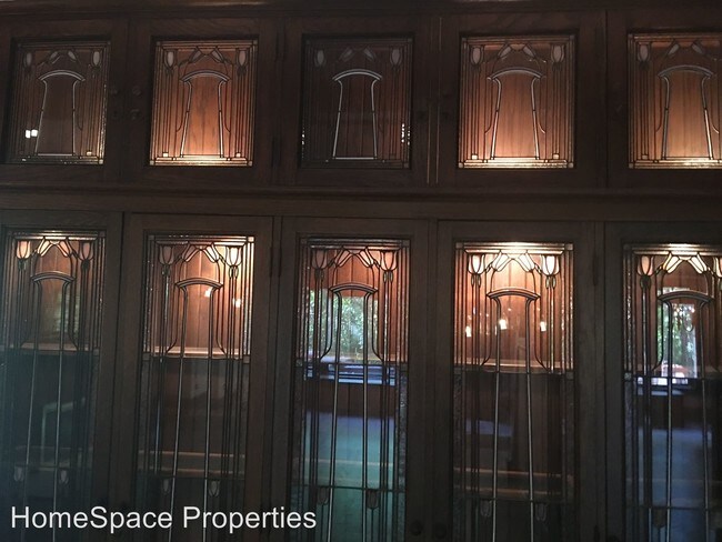 Foto del edificio - 160 Linden Park Pl
