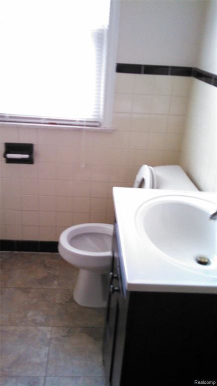 Foto del edificio - 26718 Five Mile Rd