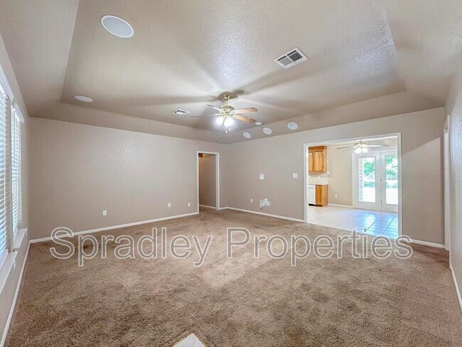 Building Photo - 8812 Laurel Ridge