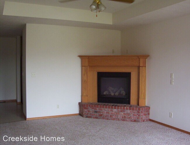 Building Photo - 2 br, 2 bath Apartment - 3102-3192 S. Anab...