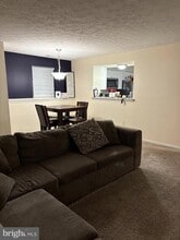Building Photo - 254 Red Jade Dr