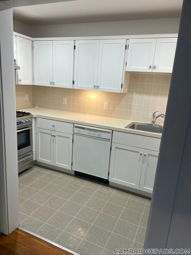 Foto del edificio - 32 Healey St