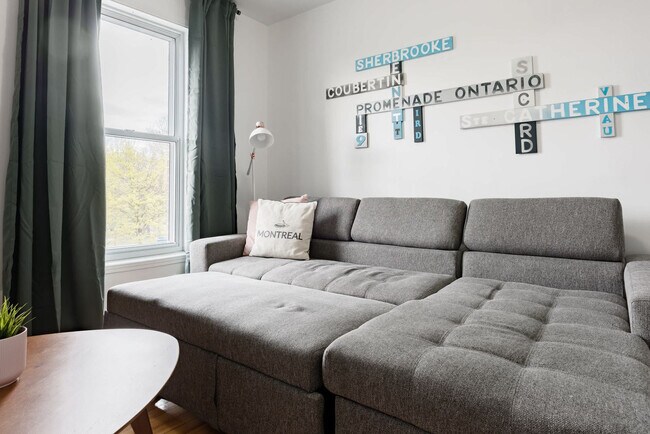 Photo du bâtiment - 4631 Rue Ontario E