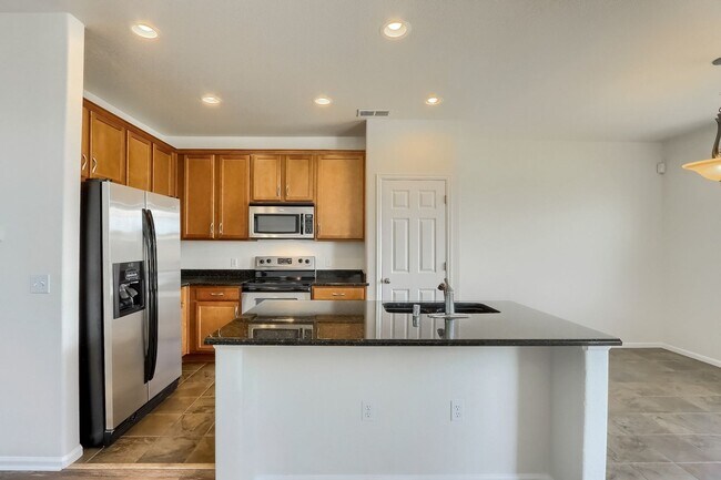 Building Photo - 3681 S Perth Cir