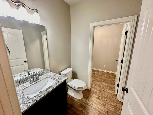 Foto del edificio - 186 Old Farmington Rd