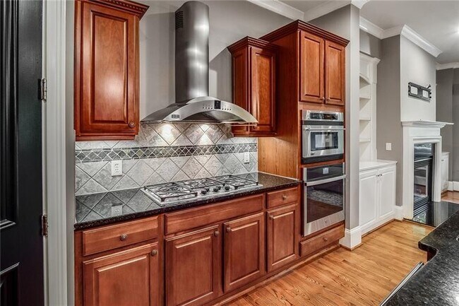 Foto del edificio - 1219 Mecaslin St NW