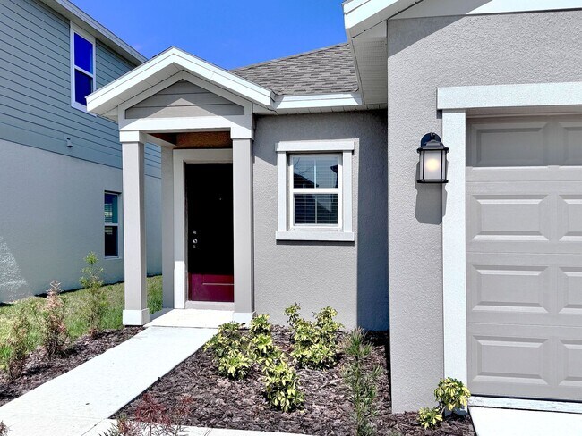 Foto del edificio - 2024 3-Bedroom, 2-Bathroom Home in Eagle Lake