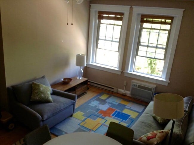 living room - 2010 Kalorama Rd NW