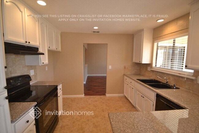 Foto del edificio - 7337 Holworthy Way