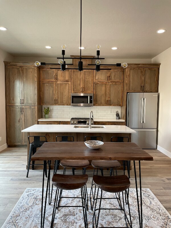 Foto del edificio - 2705 W Woodlawn Ave