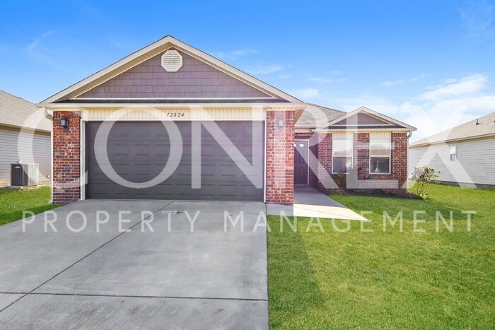 Foto principal - 12824 Bell Flower Drive