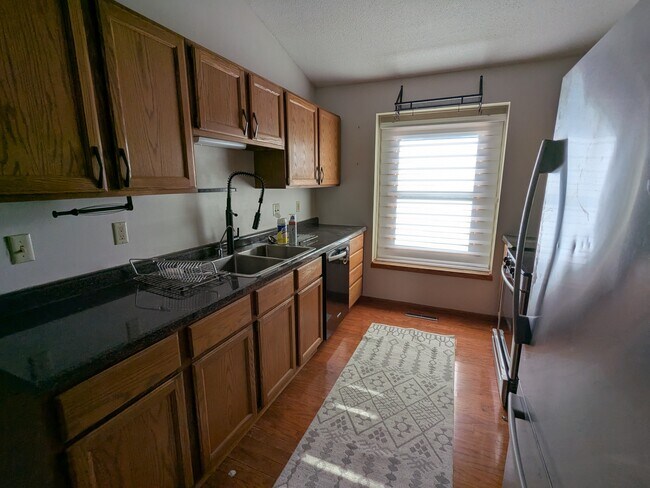 Foto del edificio - 2047 S Ridge Dr
