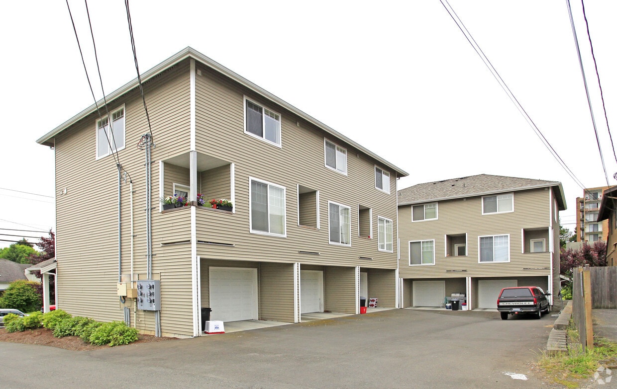 Building Photo - 3431 Wetmore Ave