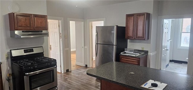 Foto del edificio - 51 Brayton St