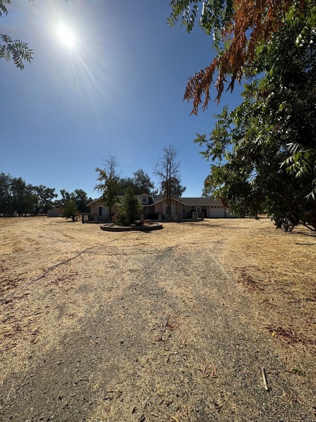 Building Photo - 26224 Eddy Way