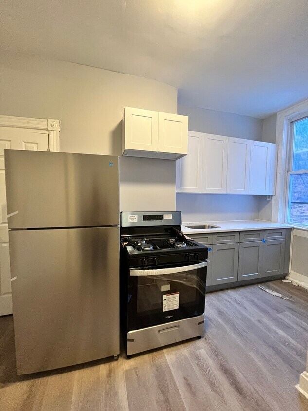 50 Jordan Ave 1L - 53 Jordan Ave