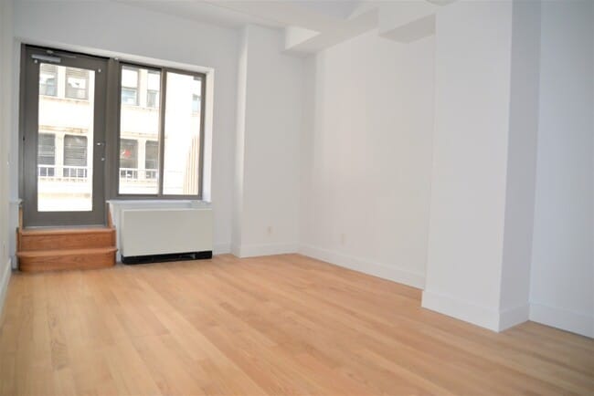 Building Photo - 55 Wall St