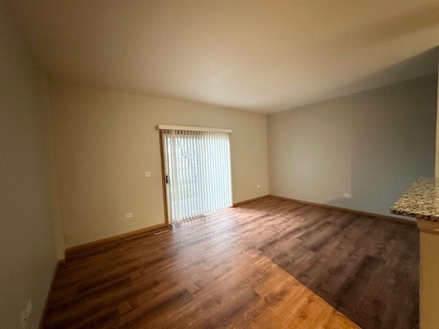 Building Photo - 2446 Oak Tree Ln