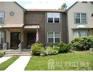 Building Photo - 1414 Locust Ct