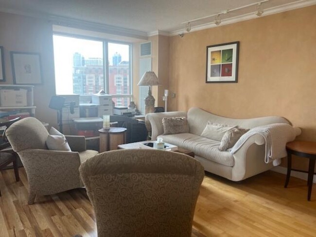 Foto del edificio - 512 N McClurg Ct