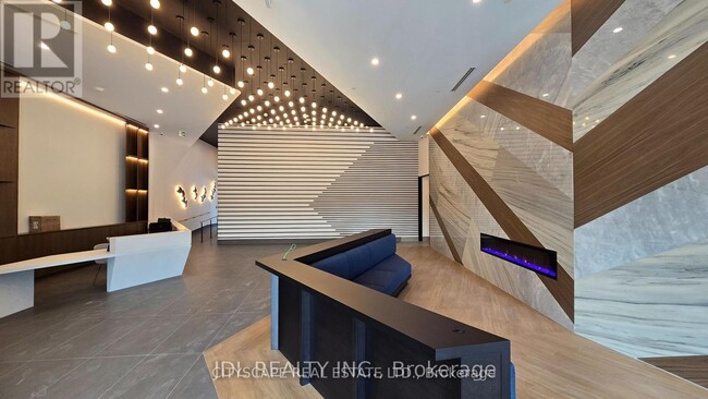 Building Photo - 1037 The Queensway