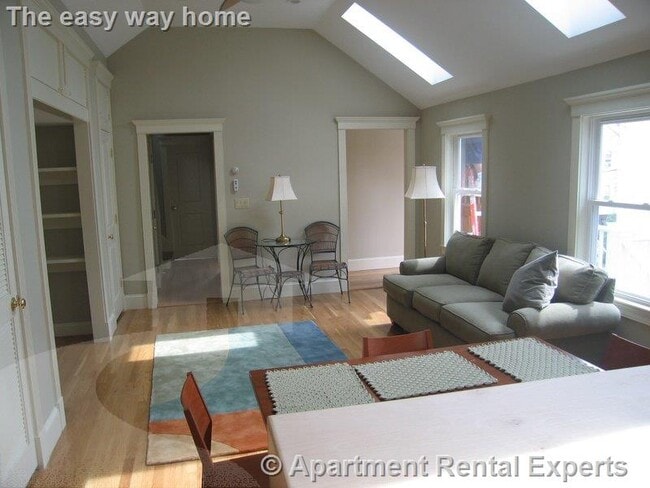 Photo - 117 Columbia St Apartment