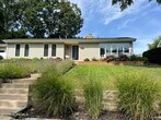 Primary Photo - 2553 Summit Rd