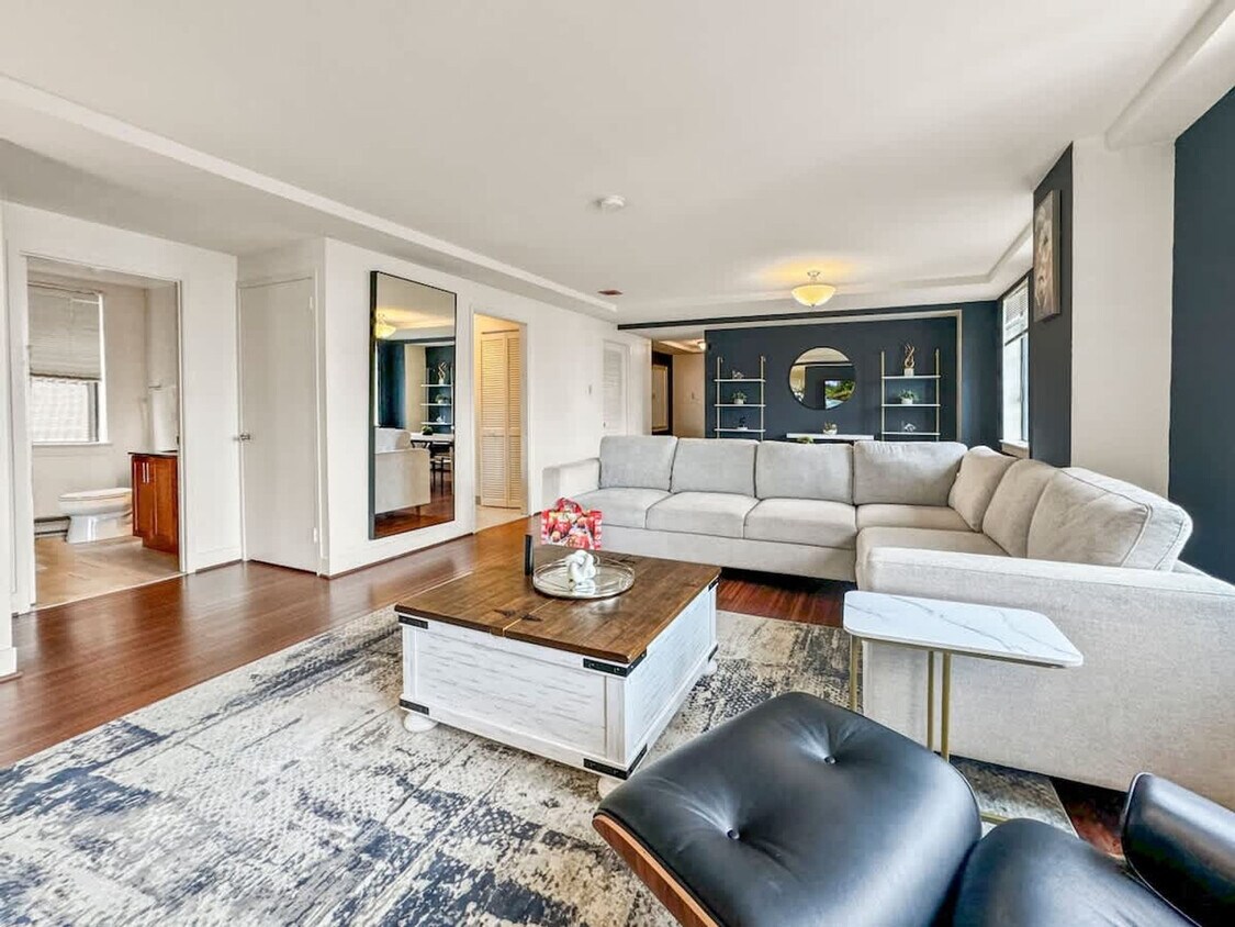 Foto principal - 111-23 N 15th St