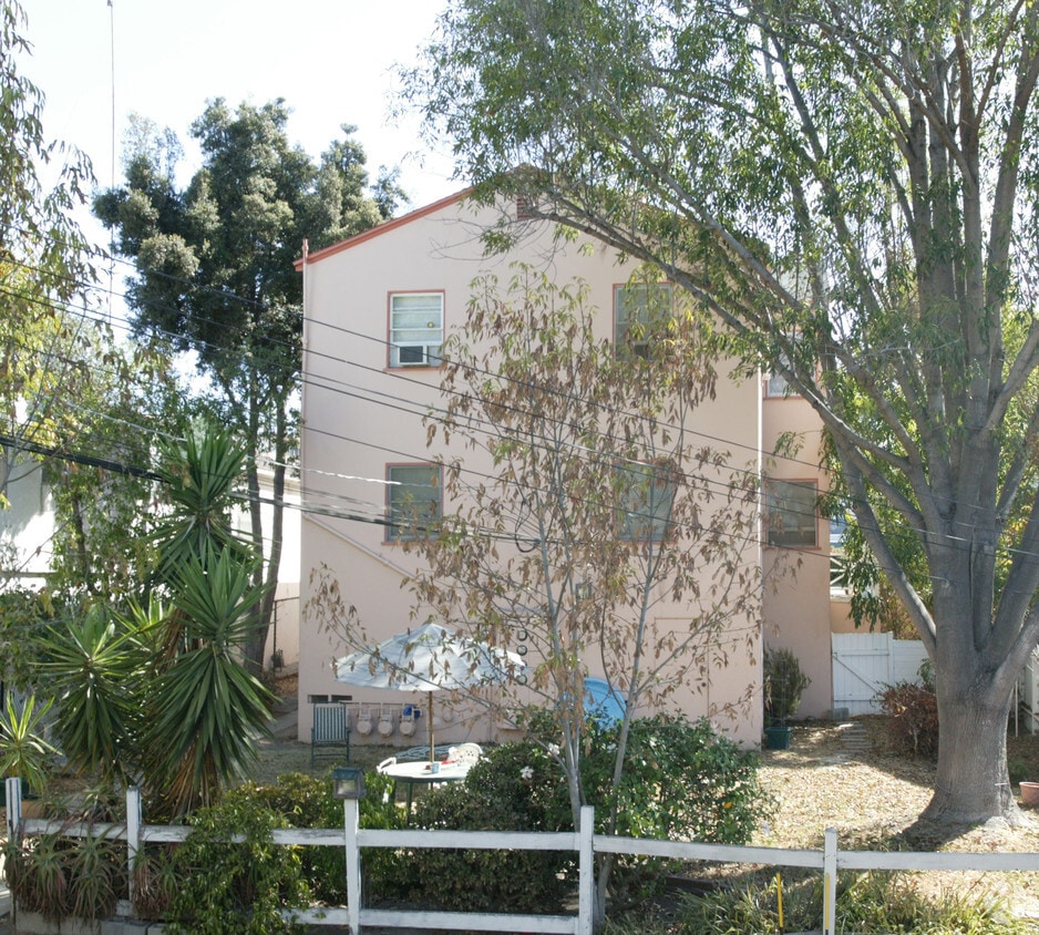 Building Photo - 4334-4340 Arizona St