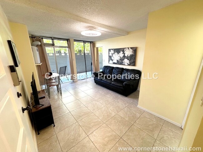 Building Photo - 454 Namahana St