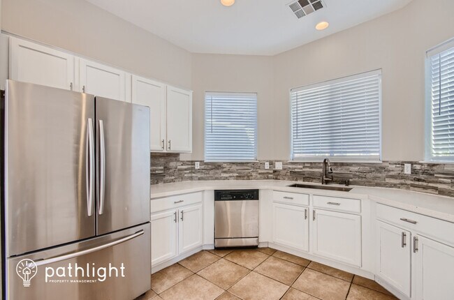 Foto del edificio - 6604 5Th Place, Phoenix, AZ, 85042