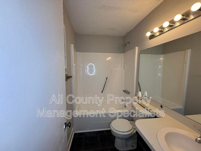 Foto del edificio - 1002 Creekside Wy