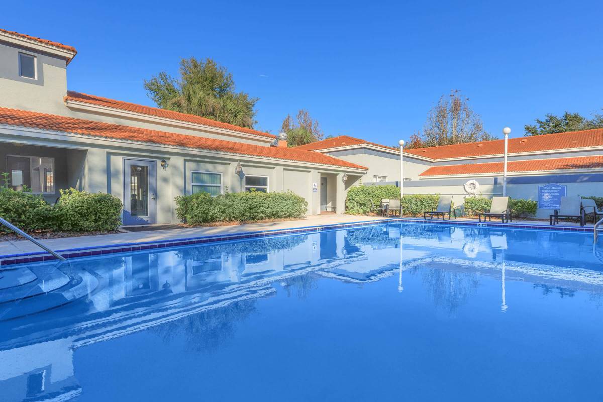 1st Pool Area - Oak Chase Apartments