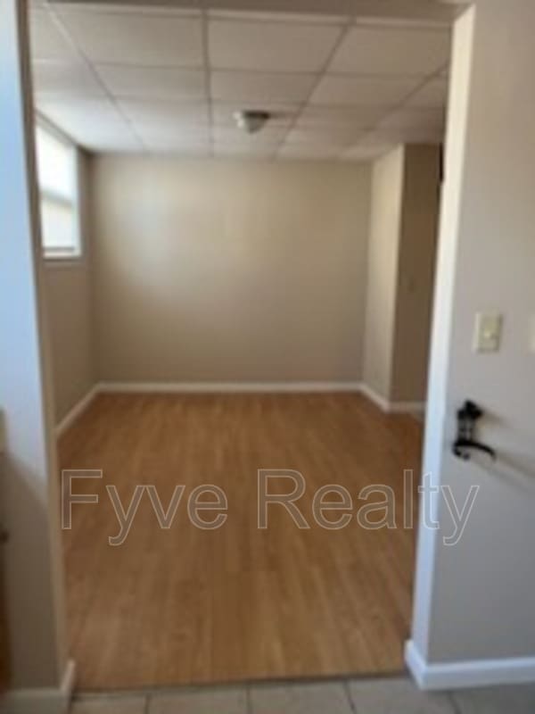 Building Photo - 5809 Lincoln Ave