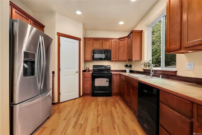 Foto del edificio - House for RENT:  Lynnwood/Brier 3 br - 2.5...