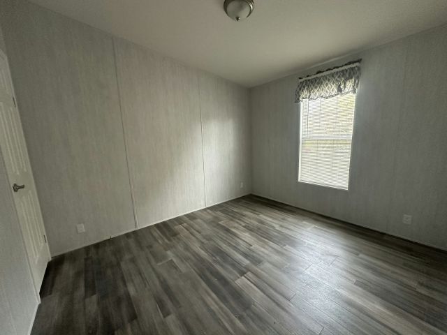 Foto del edificio - 1658 Coldwell St