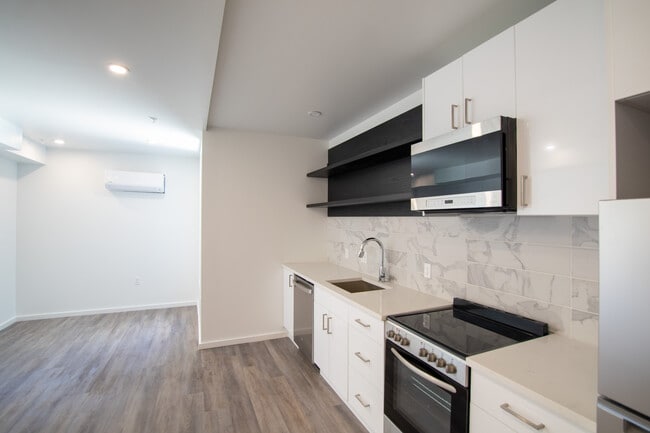 Building Photo - Annex 1201