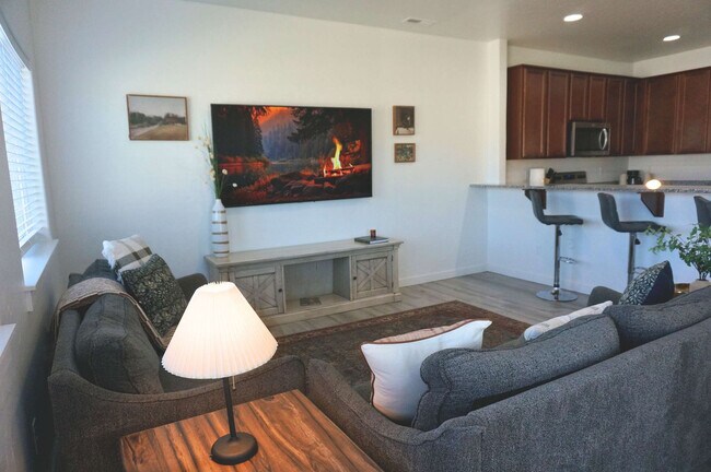 Foto del edificio - 5643 E Bollo St