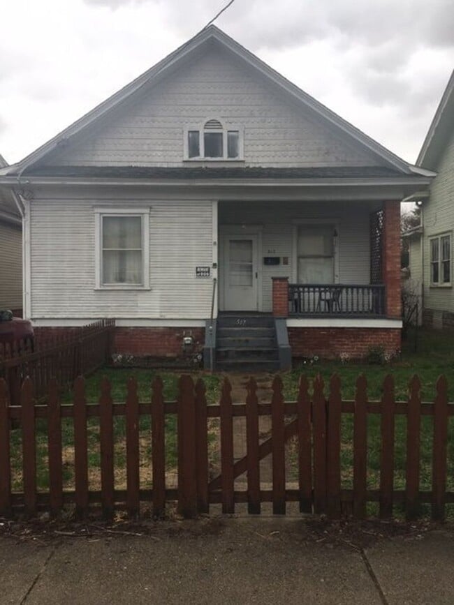 Building Photo - 517 Roane St