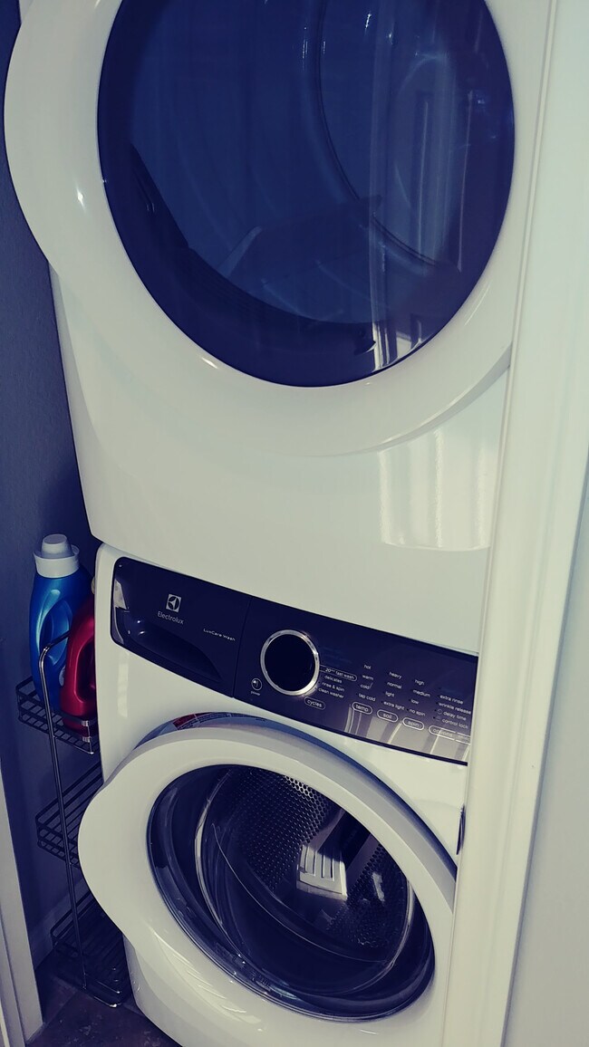 Foto del edificio - 2656 Chinaberry Hill St