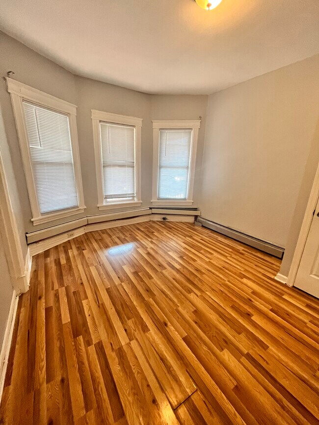 Foto del edificio - 287 Claremont Ave