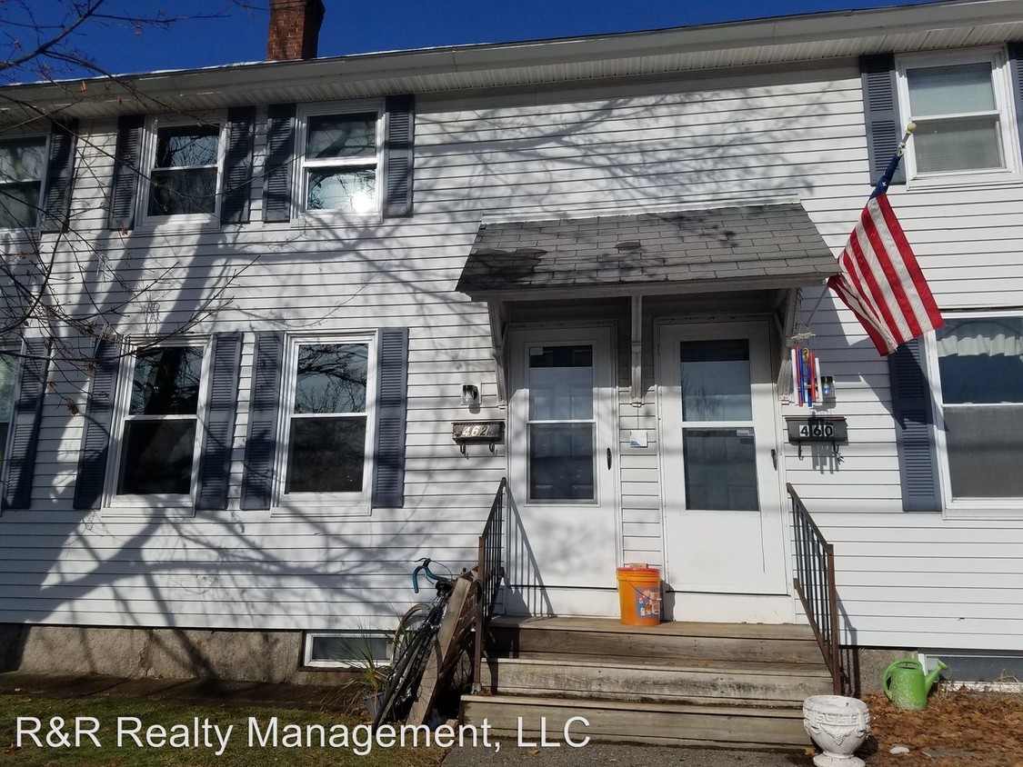 458464 N Main St, Northbridge, MA 01588 Room for Rent in Northbridge