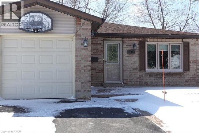 Building Photo - 21 Maitland Dr