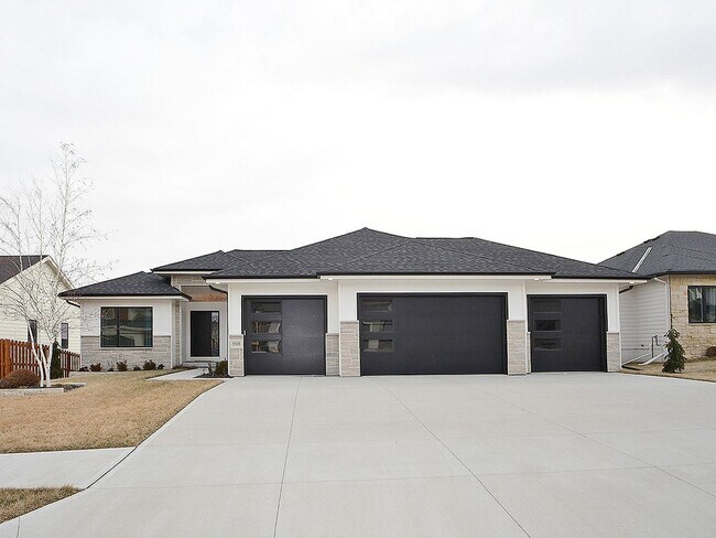 Foto del edificio - 5503 N 207th St