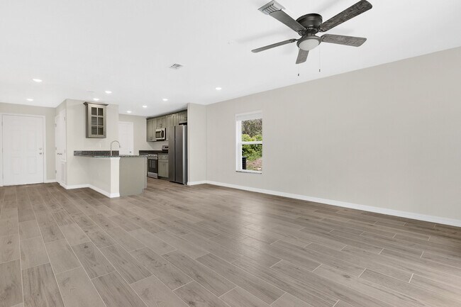 Building Photo - 3506 Fox Hollow Dr